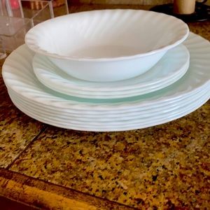 7 fancy plates 1 bowl 2 small fancy plates